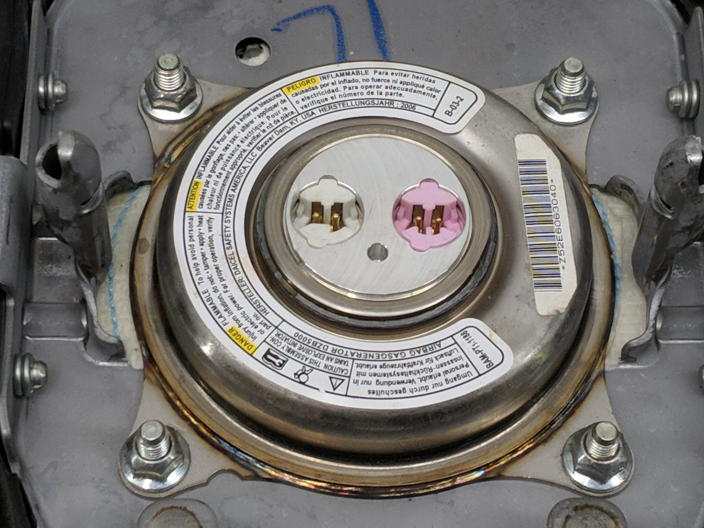 2006-2011 Chevrolet Hhr Air Bag Driver Left Steering Wheel Mounted - Oemusedautoparts1.com