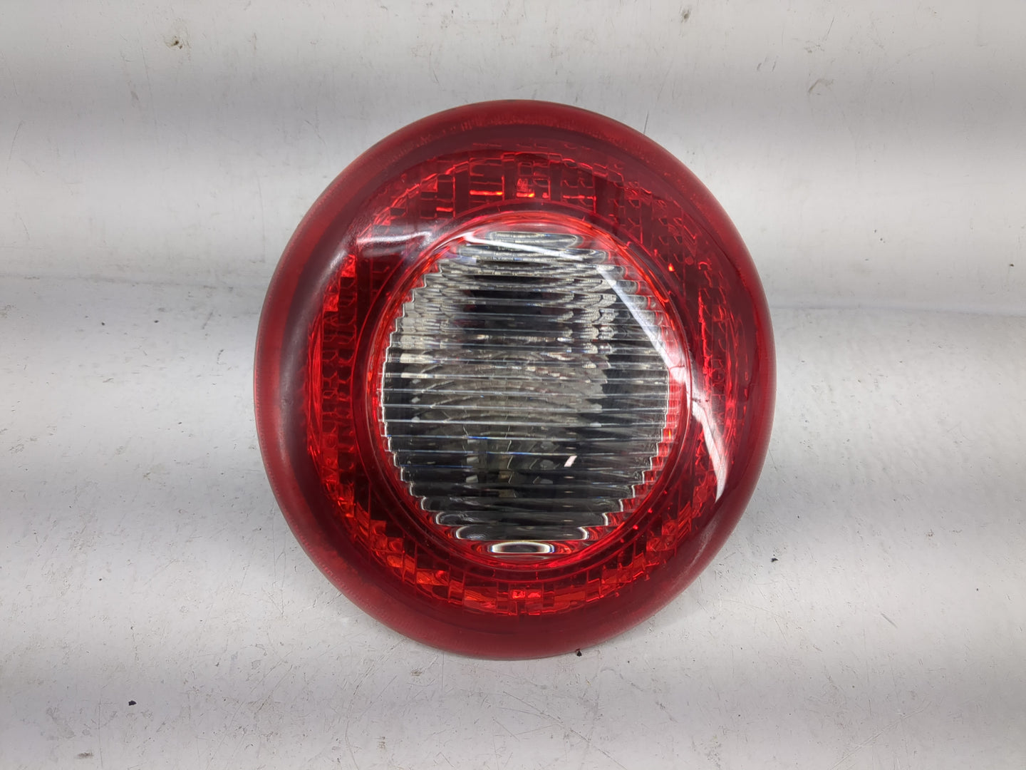 2006-2011 Chevrolet Hhr Tail Light Assembly Passenger Right OEM P/N:22709549 Fits Fits 2006 2007 2008 2009 2010 2011 OEM Use