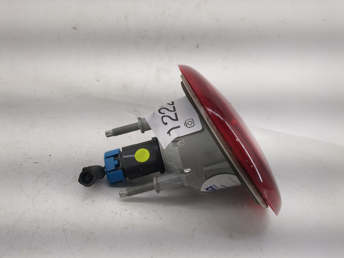 2006-2011 Chevrolet Hhr Tail Light Assembly Passenger Right OEM P/N:22709549 Fits Fits 2006 2007 2008 2009 2010 2011 OEM Use