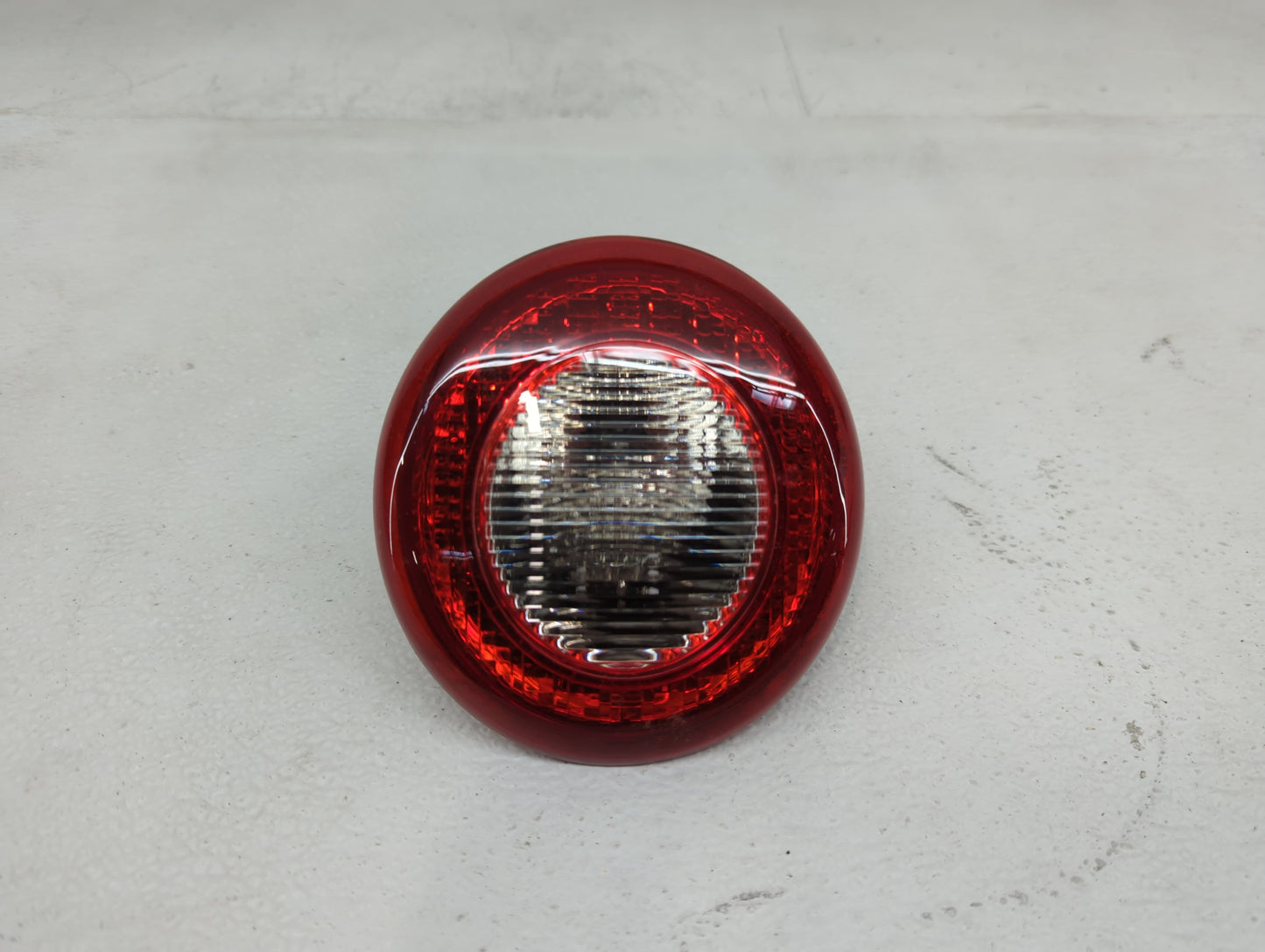 2006-2011 Chevrolet Hhr Tail Light Assembly Passenger Right OEM P/N:16532494 Fits Fits 2006 2007 2008 2009 2010 2011 OEM Use