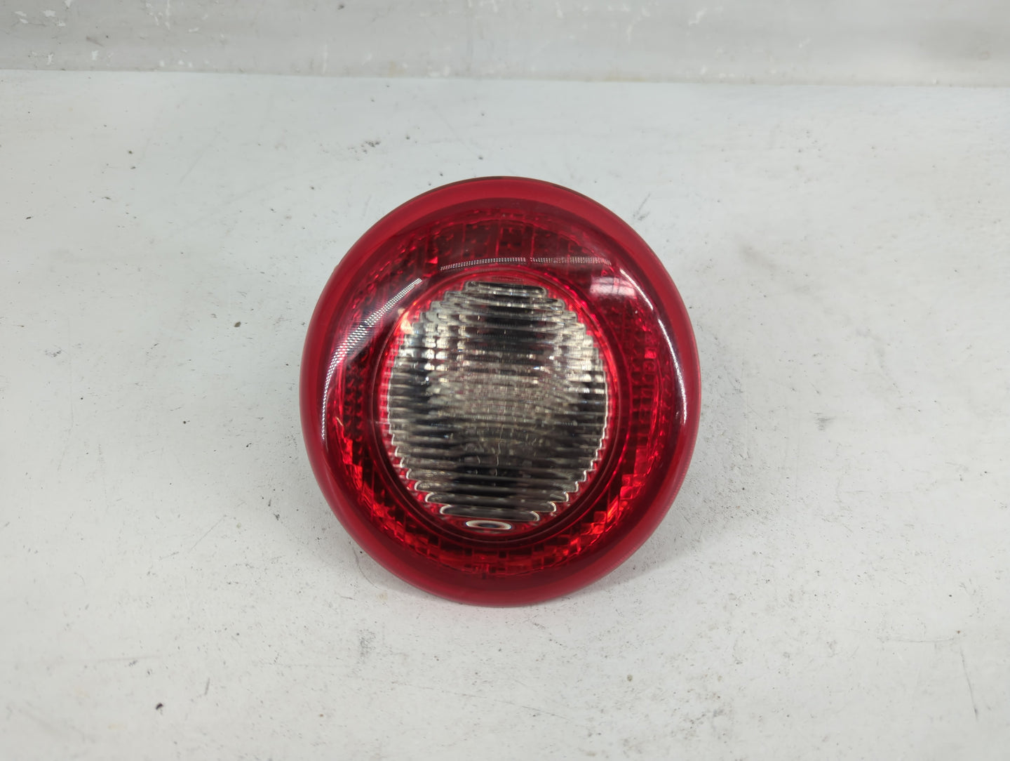 2006-2011 Chevrolet Hhr Tail Light Assembly Driver Left OEM Fits Fits 2006 2007 2008 2009 2010 2011 OEM Used Auto Parts - Oe