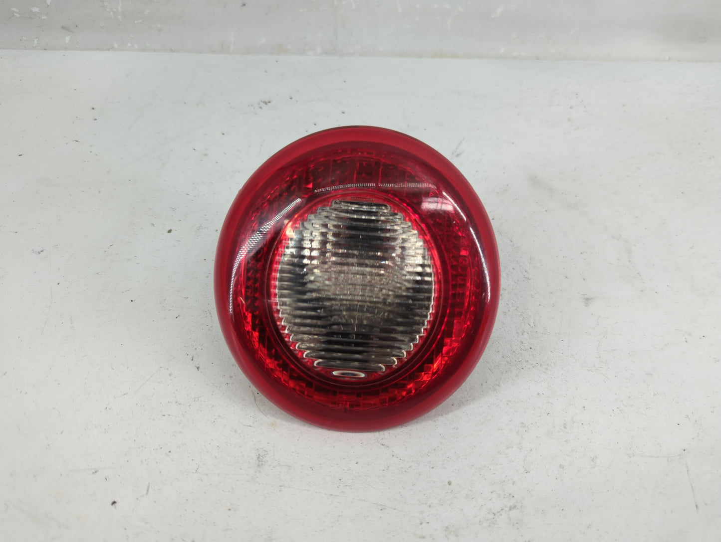 2006-2011 Chevrolet Hhr Tail Light Assembly Driver Left OEM Fits Fits 2006 2007 2008 2009 2010 2011 OEM Used Auto Parts - Oe