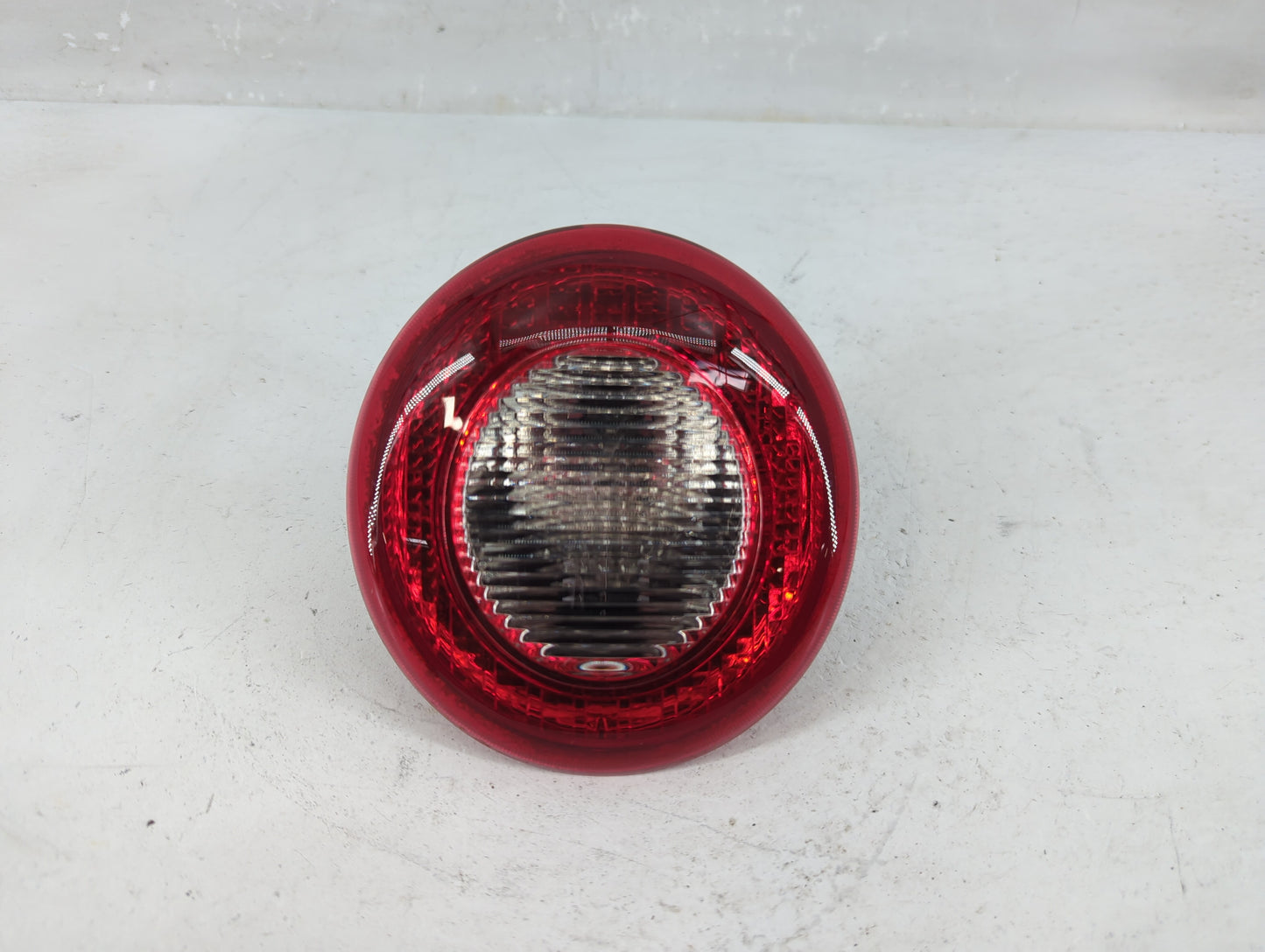 2006-2011 Chevrolet Hhr Tail Light Assembly Driver Left OEM P/N:16532493 Fits Fits 2006 2007 2008 2009 2010 2011 OEM Used Au