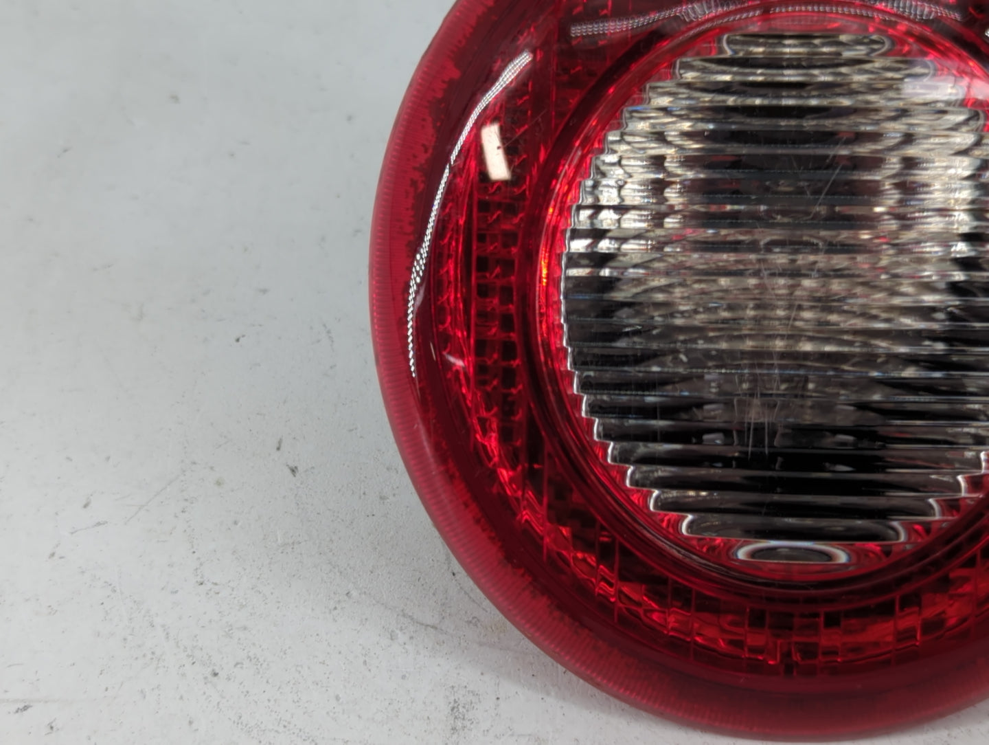 2006-2011 Chevrolet Hhr Tail Light Assembly Driver Left OEM P/N:16532493 Fits Fits 2006 2007 2008 2009 2010 2011 OEM Used Au