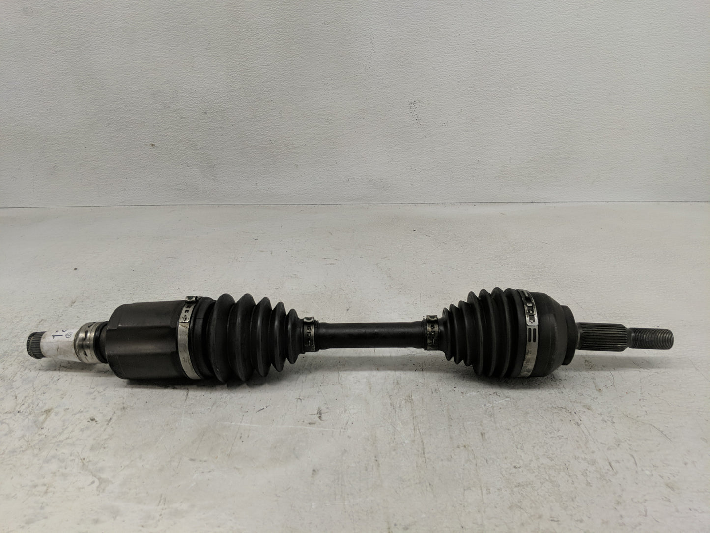 2006 Chevrolet Hhr Axle Shaft Front Driver Cv C/v - Oemusedautoparts1.com