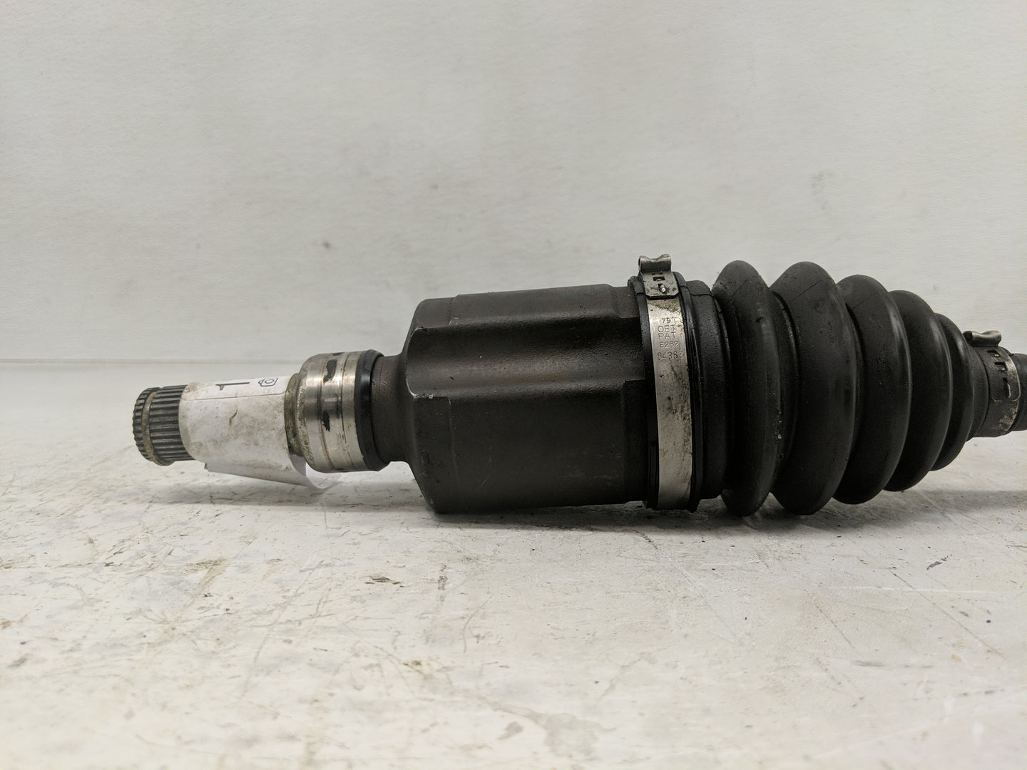 2006 Chevrolet Hhr Axle Shaft Front Driver Cv C/v - Oemusedautoparts1.com