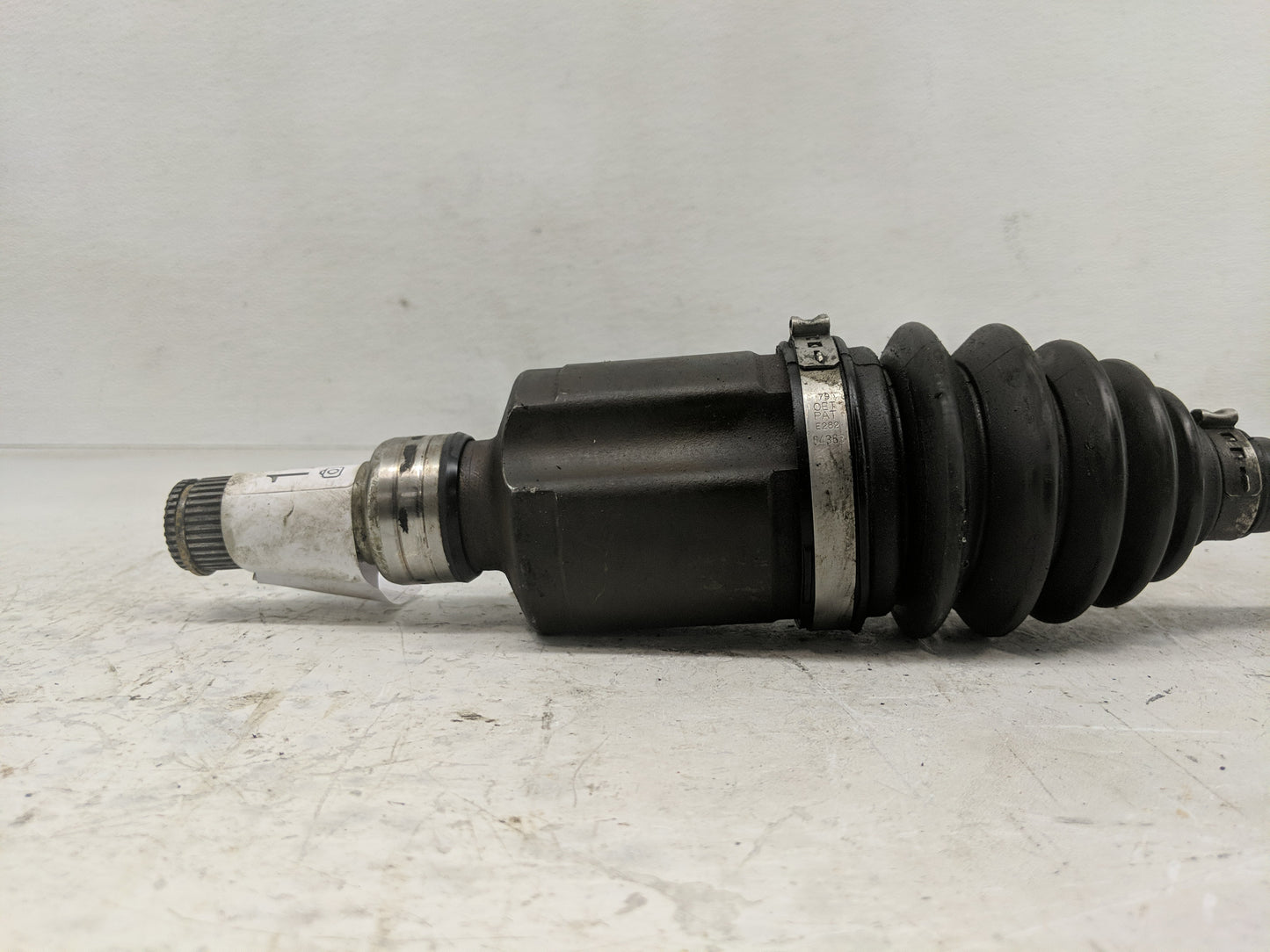 2006 Chevrolet Hhr Axle Shaft Front Driver Cv C/v - Oemusedautoparts1.com