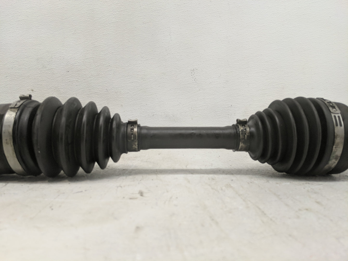2006 Chevrolet Hhr Axle Shaft Front Driver Cv C/v - Oemusedautoparts1.com