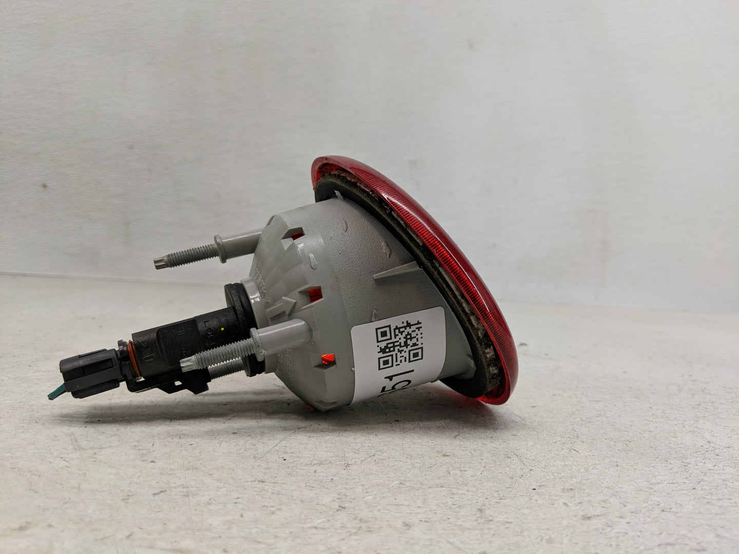 2006-2011 Chevrolet Hhr Tail Light Assembly Passenger Right OEM P/N:165532504 A Fits Fits 2006 2007 2008 2009 2010 2011 OEM 