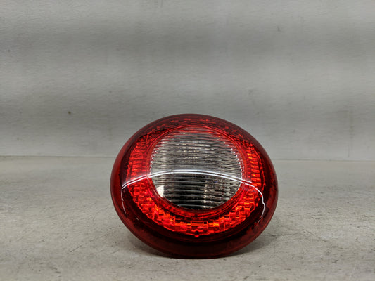 2006-2011 Chevrolet Hhr Tail Light Assembly Passenger Right OEM P/N:15821822 Fits Fits 2006 2007 2008 2009 2010 2011 OEM Use