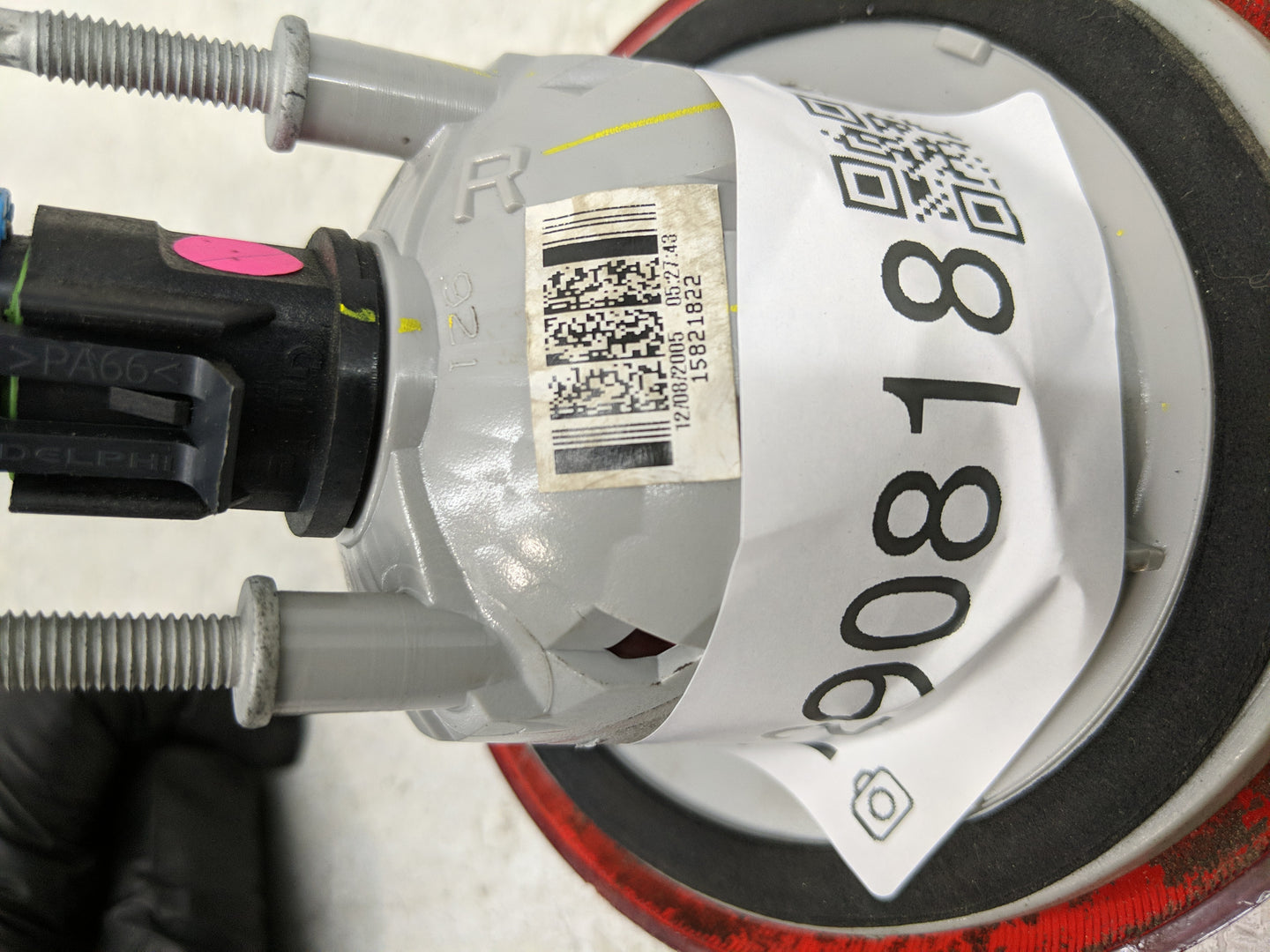 2006-2011 Chevrolet Hhr Tail Light Assembly Passenger Right OEM P/N:15821822 Fits Fits 2006 2007 2008 2009 2010 2011 OEM Use