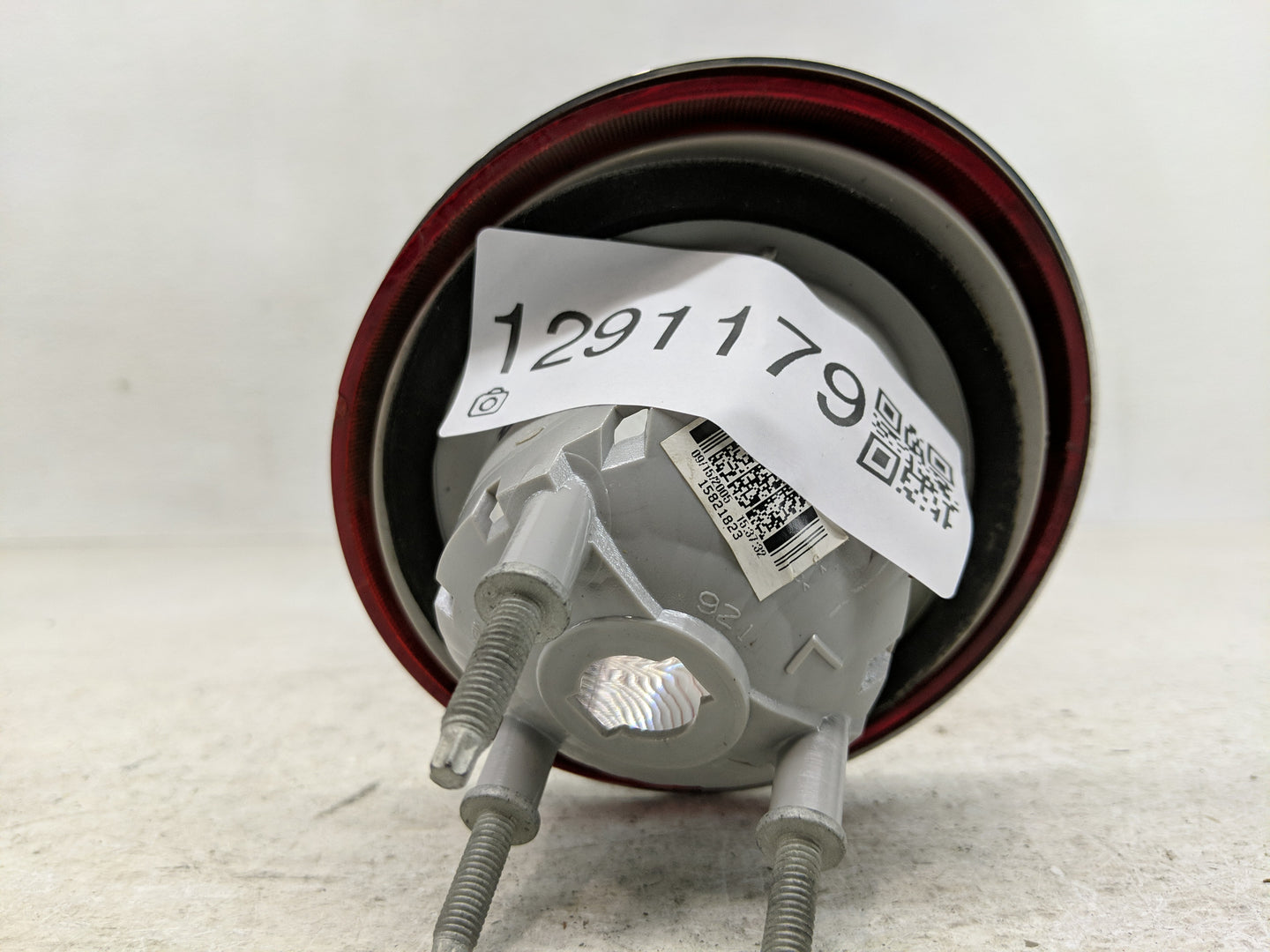 2006-2011 Chevrolet Hhr Tail Light Assembly Driver Left OEM Fits Fits 2006 2007 2008 2009 2010 2011 OEM Used Auto Parts - Oe