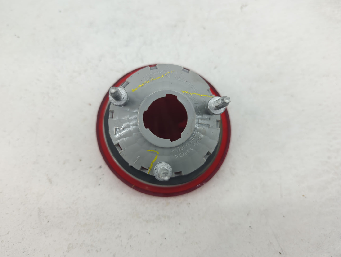 2006-2011 Chevrolet Hhr Tail Light Assembly Driver Left OEM P/N:16532503 A Fits Fits 2006 2007 2008 2009 2010 2011 OEM Used 