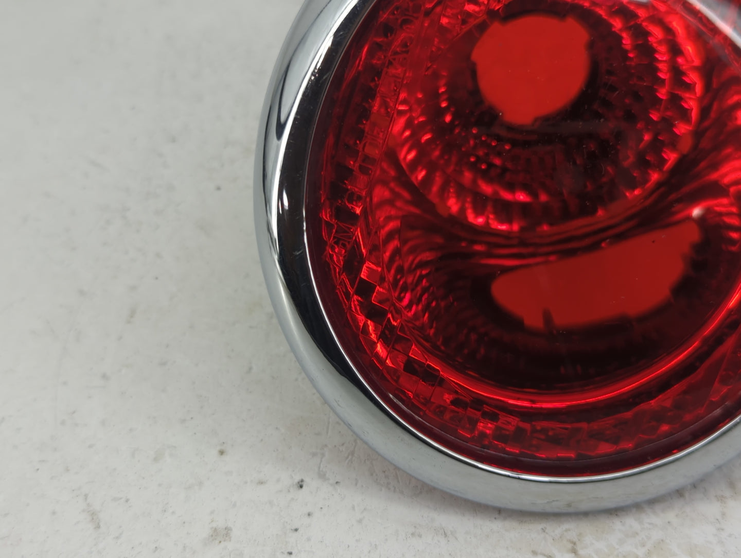 2006-2011 Chevrolet Hhr Tail Light Assembly Passenger Right OEM P/N:16532504 A Fits Fits 2006 2007 2008 2009 2010 2011 OEM U