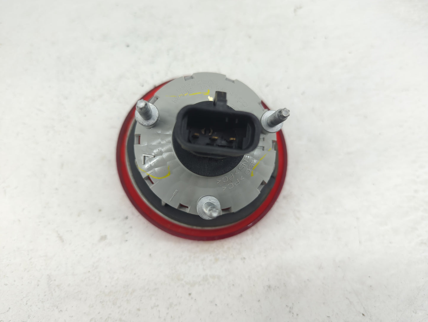 2006-2011 Chevrolet Hhr Tail Light Assembly Driver Left OEM P/N:16532503 A Fits Fits 2006 2007 2008 2009 2010 2011 OEM Used 