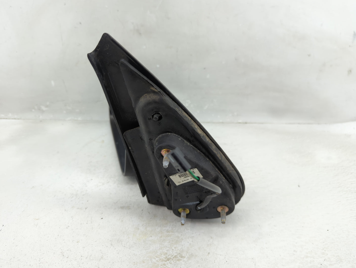 2006-2007 Chevrolet Hhr Driver Side View Mirror - Left Door Mirror OEM Used - Oemusedautoparts1.com