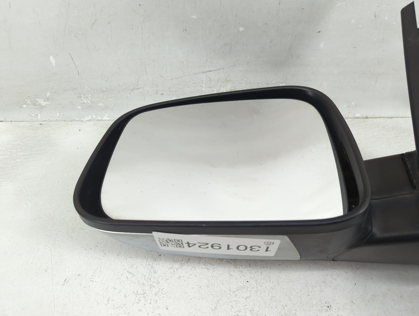 2006-2007 Chevrolet Hhr Driver Side View Mirror - Left Door Mirror OEM Used - Oemusedautoparts1.com