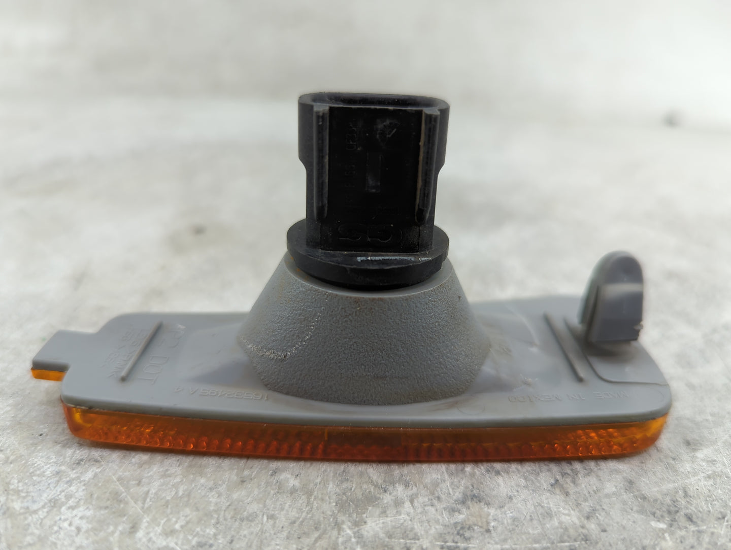 2006-2011 Chevrolet Hhr Driver Left Oem Front Light Lamp Orange - Oemusedautoparts1.com