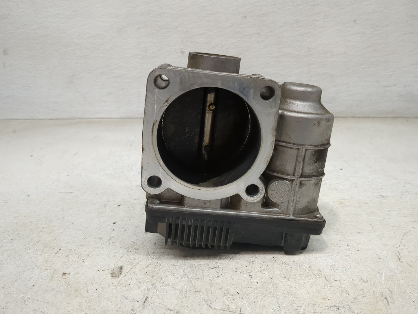 2006 Chevrolet Hhr Throttle Body P/N:RME50-16 T 6128 2 Fits Fits 2002 2003 2004 2005 2007 OEM Used Auto Parts - Oemusedautop