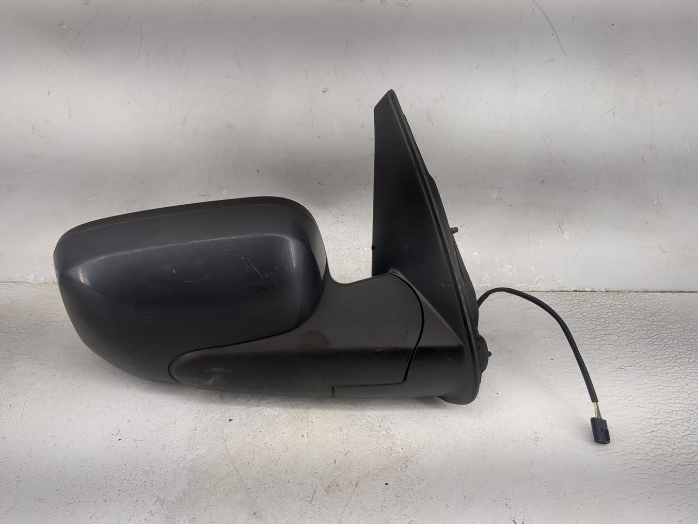 2006 Chevrolet Hhr Passenger Side View Mirror - Right Door Mirror OEM Used - Oemusedautoparts1.com