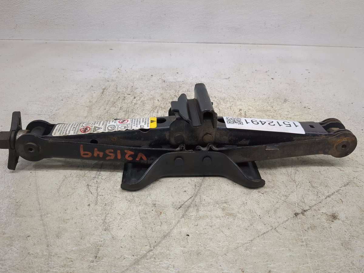2006 Chevrolet Hhr Spare Scissor Car Jack 1512491 - Oemusedautoparts1.com