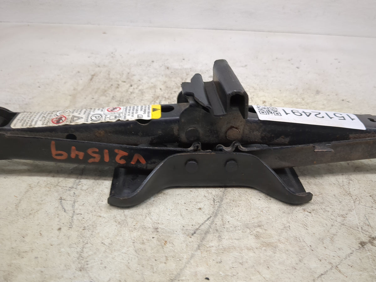 2006 Chevrolet Hhr Spare Scissor Car Jack 1512491 - Oemusedautoparts1.com