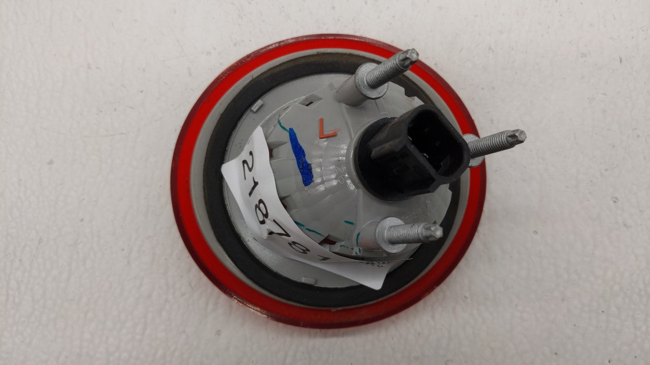 2006-2011 Chevrolet Hhr Tail Light Assembly Driver Left OEM P/N:20778528 15875485 Fits Fits 2006 2007 2008 2009 2010 2011 OE