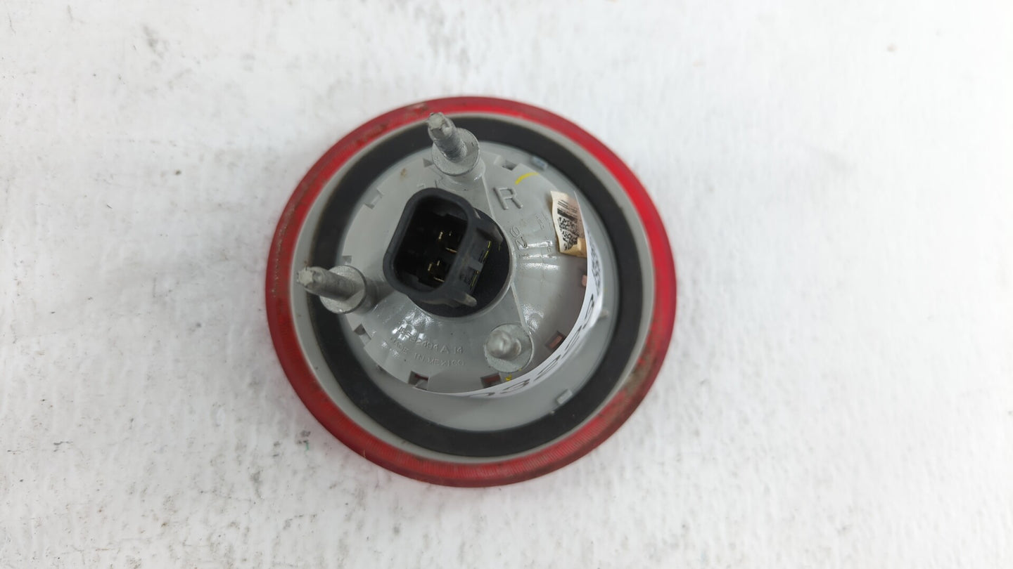 2006-2011 Chevrolet Hhr Tail Light Assembly Passenger Right OEM P/N:15875407 16532494 Fits Fits 2006 2007 2008 2009 2010 201