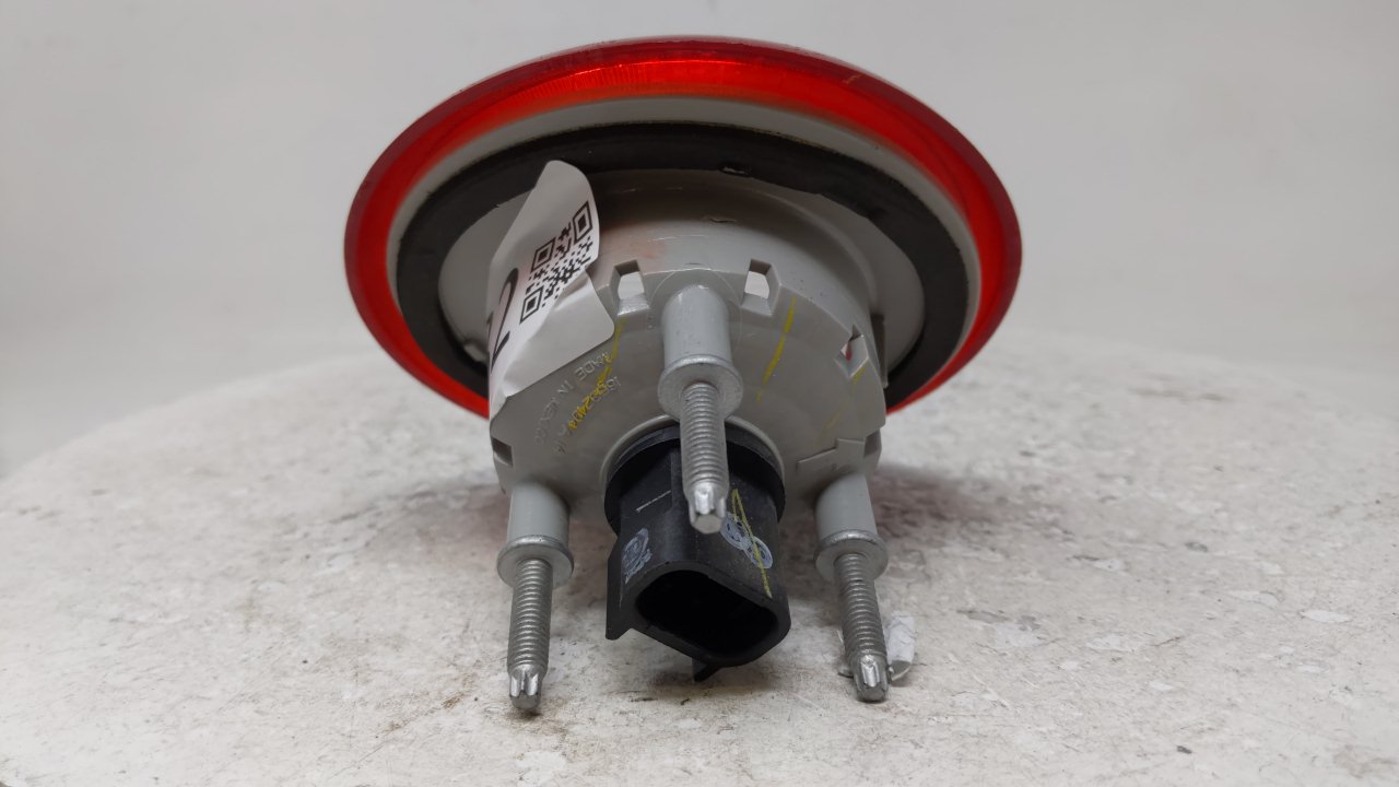 2006-2011 Chevrolet Hhr Tail Light Assembly Passenger Right OEM Fits Fits 2006 2007 2008 2009 2010 2011 OEM Used Auto Parts 