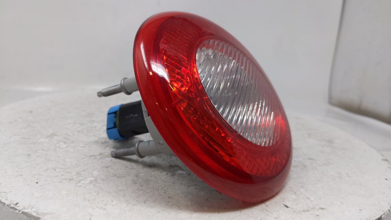 2006-2011 Chevrolet Hhr Tail Light Assembly Passenger Right OEM Fits Fits 2006 2007 2008 2009 2010 2011 OEM Used Auto Parts 