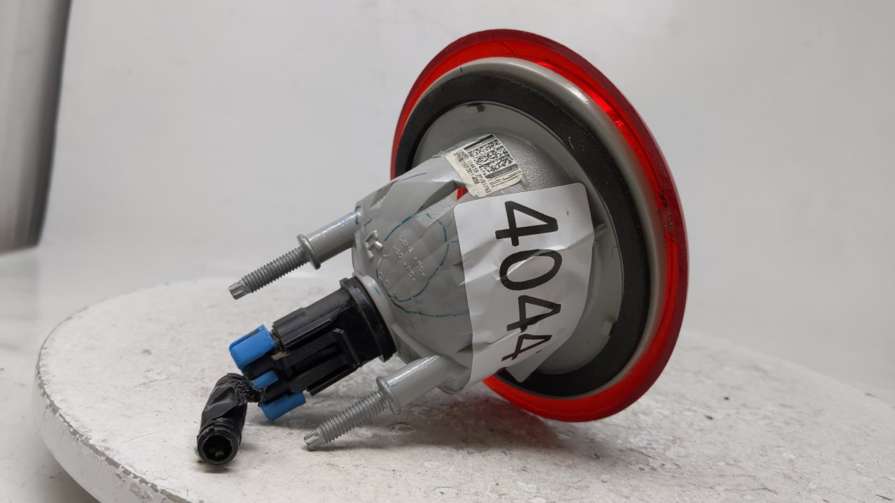 2006-2011 Chevrolet Hhr Tail Light Assembly Passenger Right OEM Fits Fits 2006 2007 2008 2009 2010 2011 OEM Used Auto Parts 