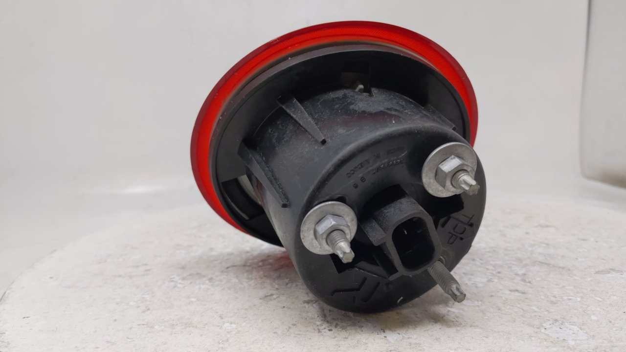 2006-2011 Chevrolet Hhr Tail Light Assembly Passenger Right OEM Fits Fits 2006 2007 2008 2009 2010 2011 OEM Used Auto Parts 