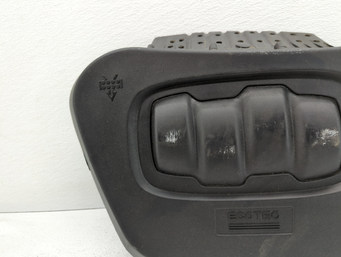 2006 Chevrolet Hhr Engine Cover - Oemusedautoparts1.com