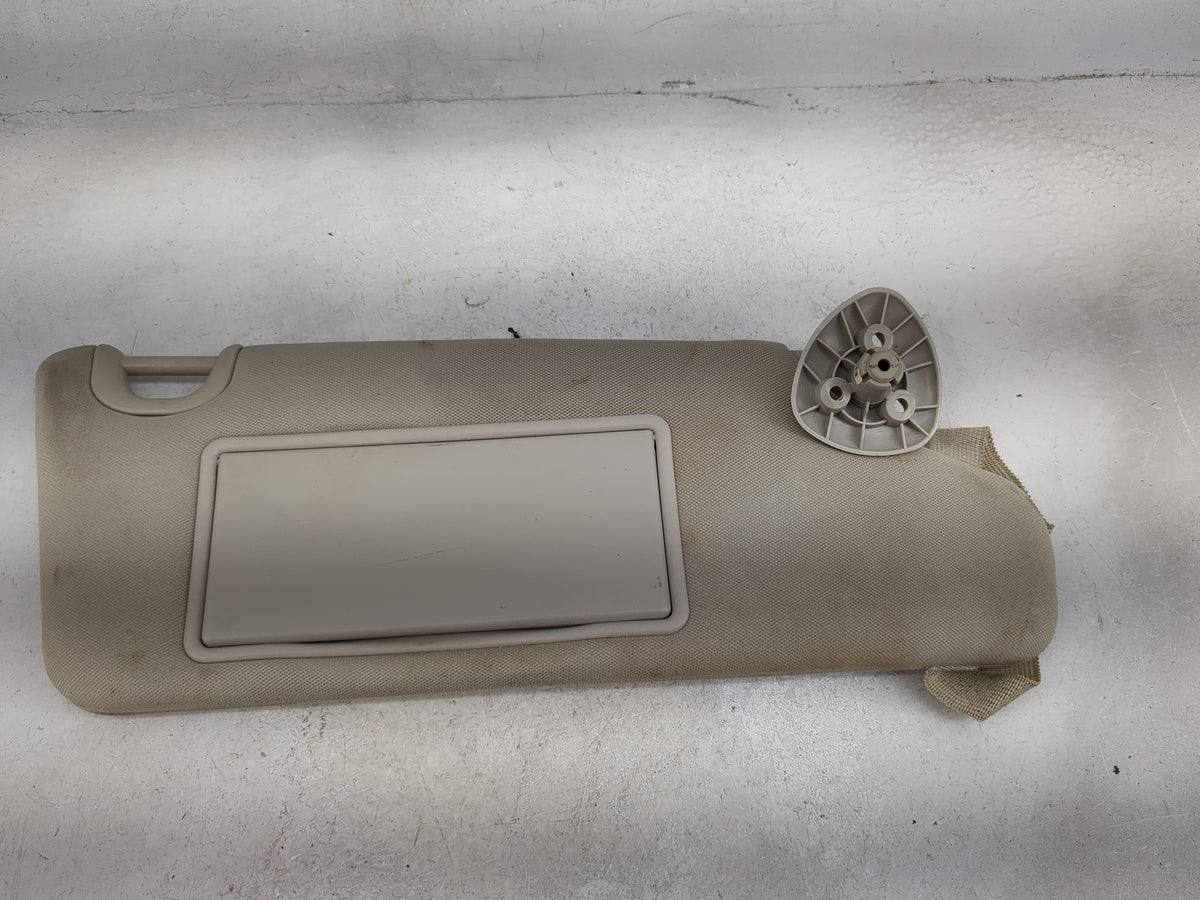 2006-2011 Chevrolet Hhr Sun Visor Shade Replacement Passenger Right Mirror Fits Fits 2006 2007 2008 2009 2010 2011 OEM Used 
