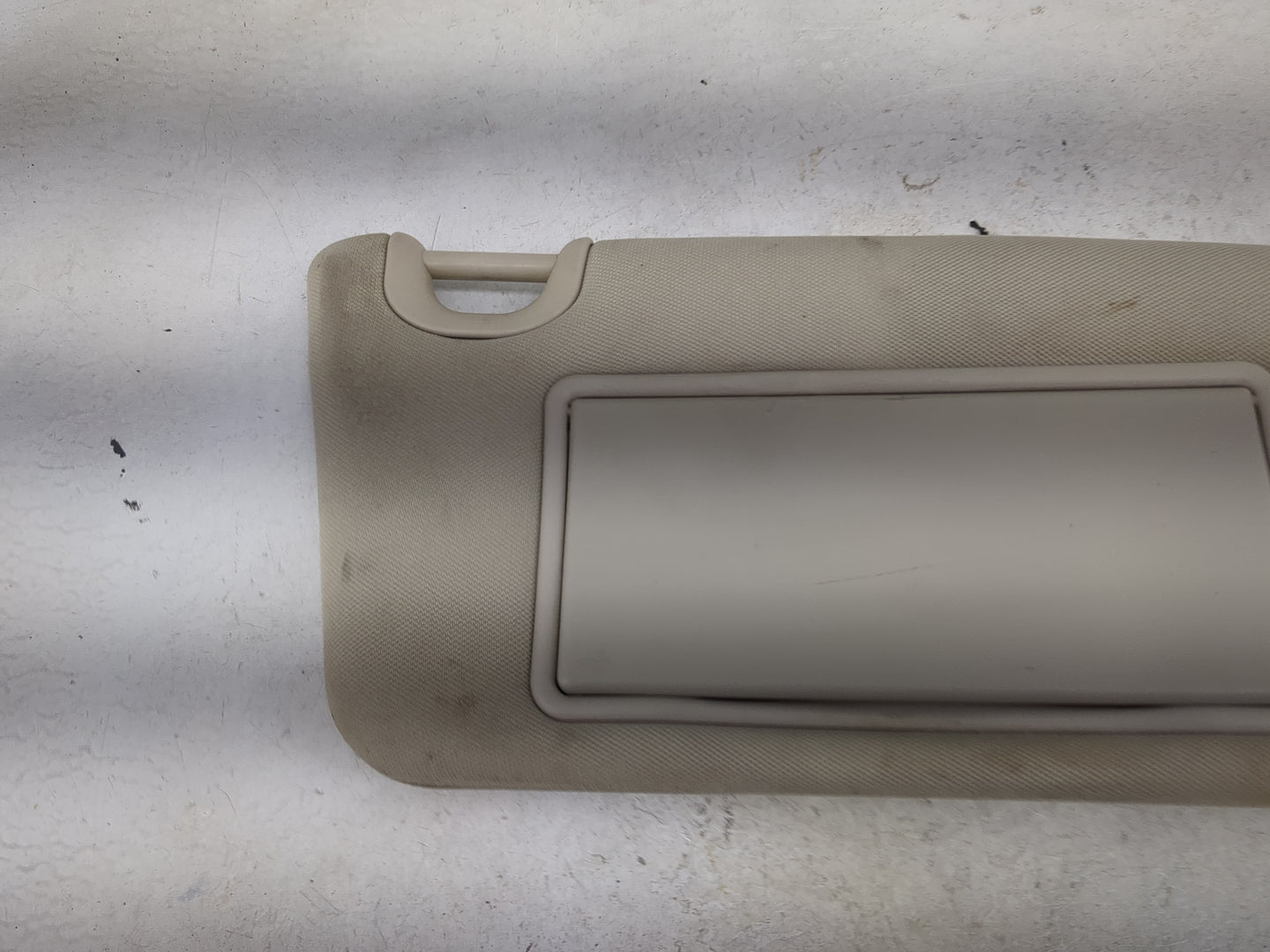 2006-2011 Chevrolet Hhr Sun Visor Shade Replacement Passenger Right Mirror Fits Fits 2006 2007 2008 2009 2010 2011 OEM Used 