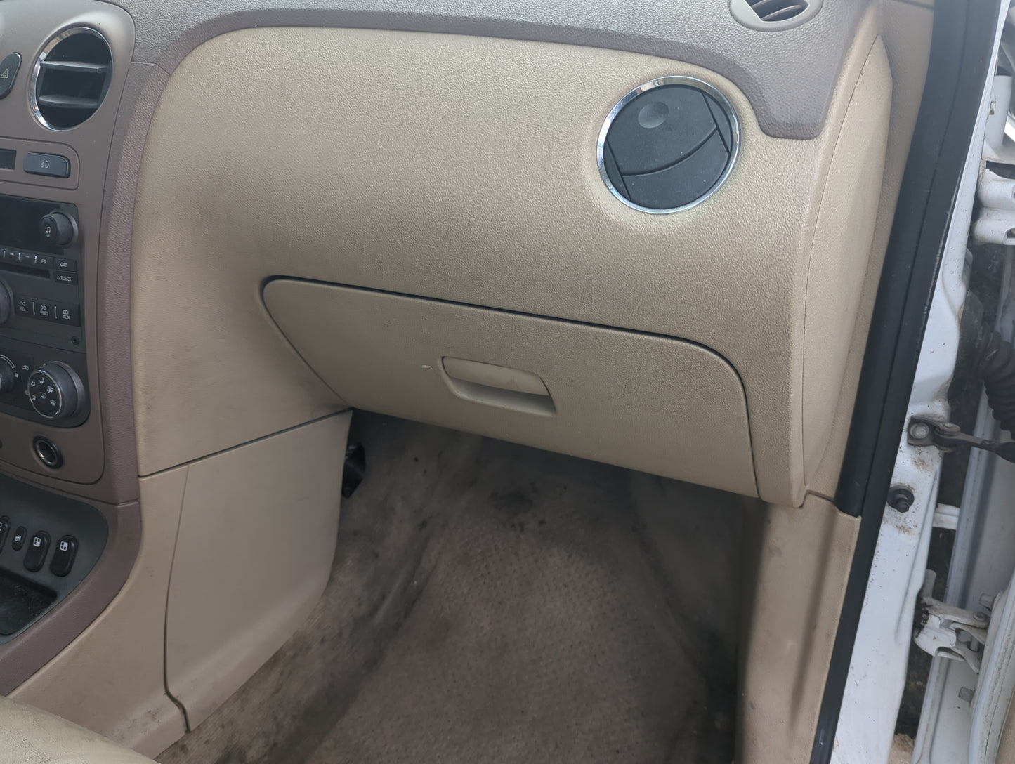 2006 Chevrolet Hhr Passenger Glove Box Door Storage Compartment 5026471 - Oemusedautoparts1.com