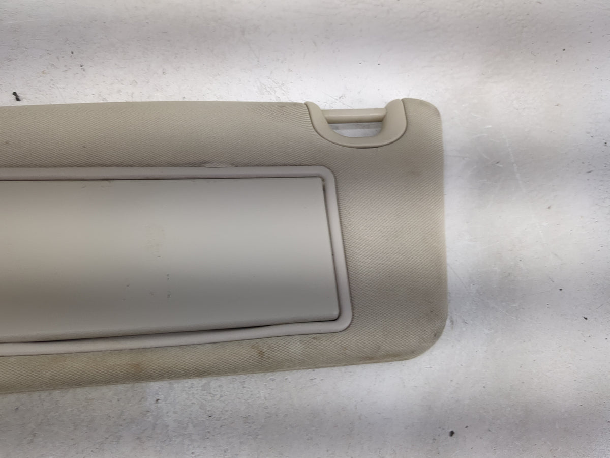 2006-2011 Chevrolet Hhr Sun Visor Shade Replacement Driver Left Mirror Fits Fits 2006 2007 2008 2009 2010 2011 OEM Used Auto