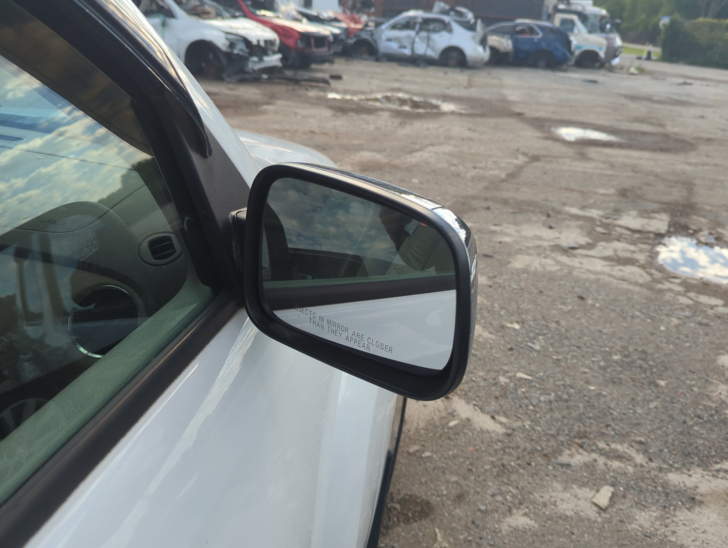 2006-2011 Chevrolet Hhr Passenger Side View Mirror - Right Door Mirror OEM Used - Oemusedautoparts1.com