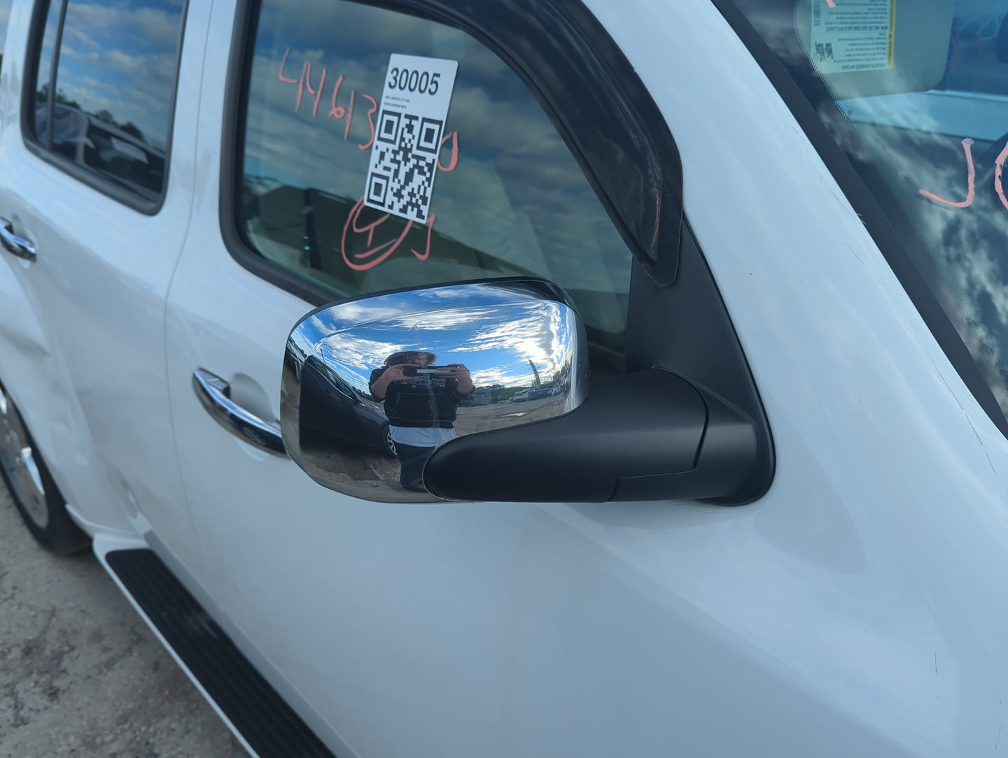 2006-2011 Chevrolet Hhr Passenger Side View Mirror - Right Door Mirror OEM Used - Oemusedautoparts1.com