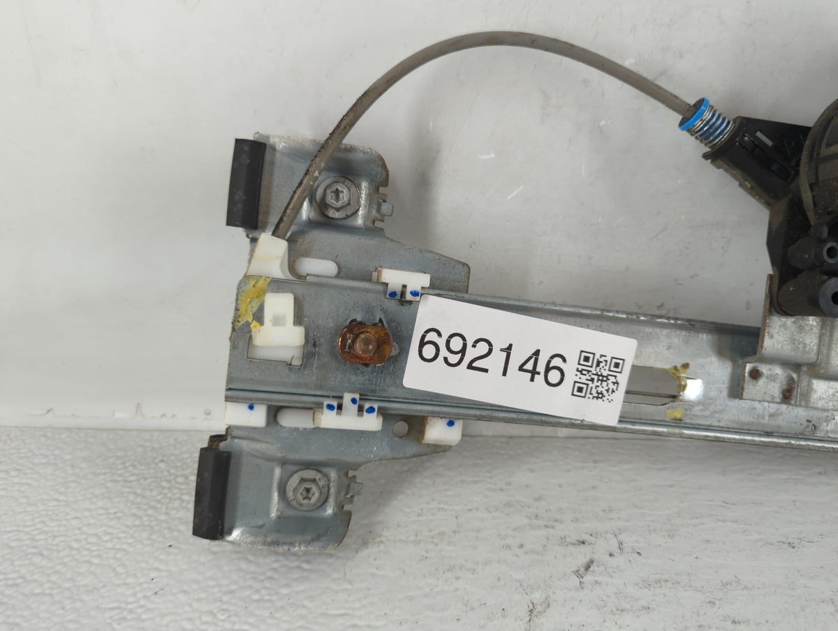 2006-2011 Chevrolet Hhr Driver Left Rear Window Regulator 692146 - Oemusedautoparts1.com