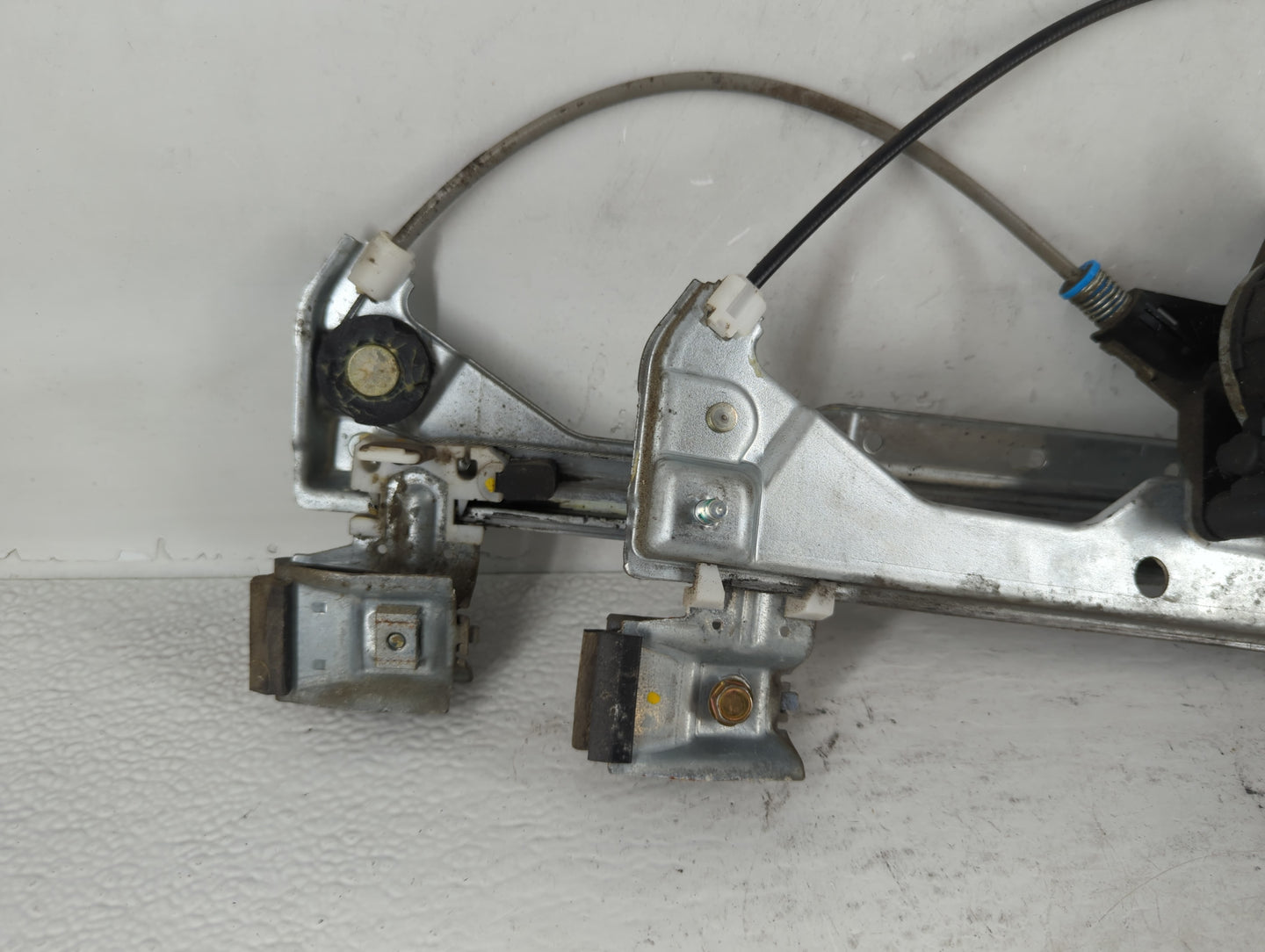 2006 Chevrolet Hhr Window Regulator Passenger Front - Oemusedautoparts1.com