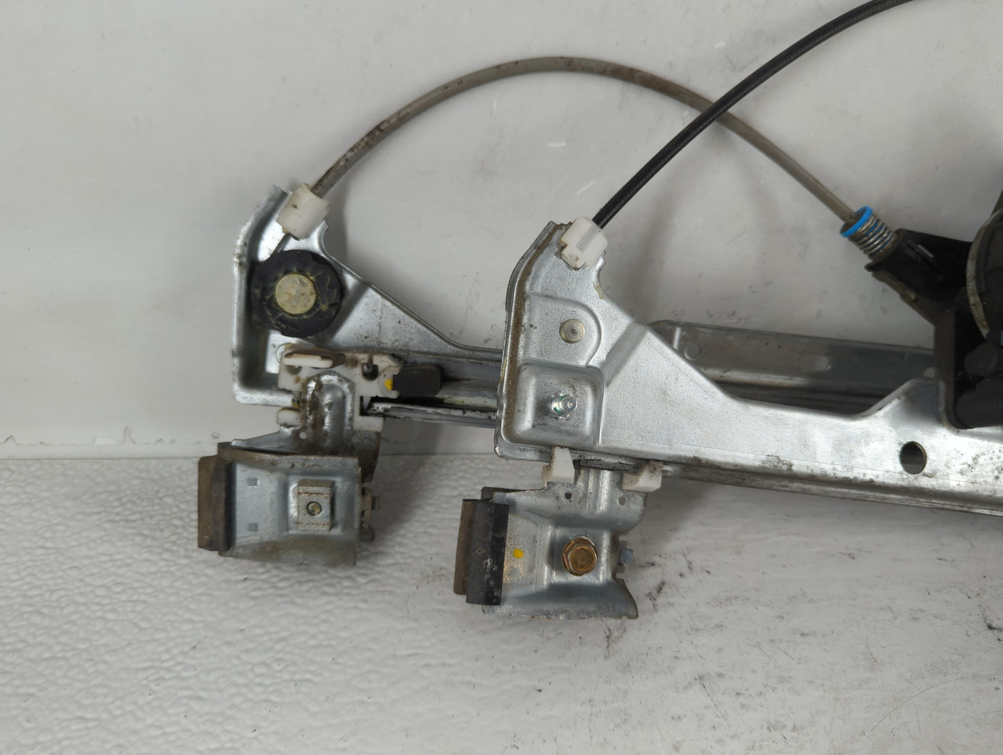 2006 Chevrolet Hhr Window Regulator Passenger Front - Oemusedautoparts1.com