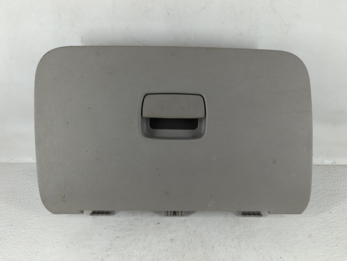 2006 Chevrolet Hhr Passenger Glove Box Door Storage Compartment 692647 - Oemusedautoparts1.com
