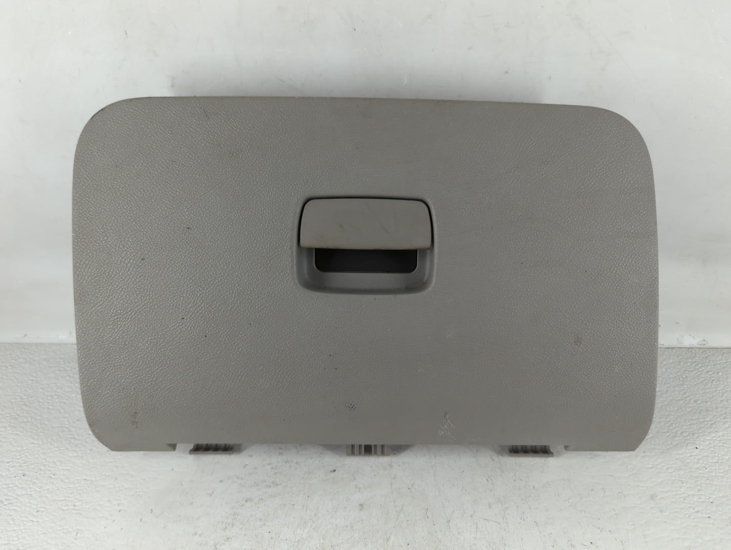 2006 Chevrolet Hhr Passenger Glove Box Door Storage Compartment 692647 - Oemusedautoparts1.com