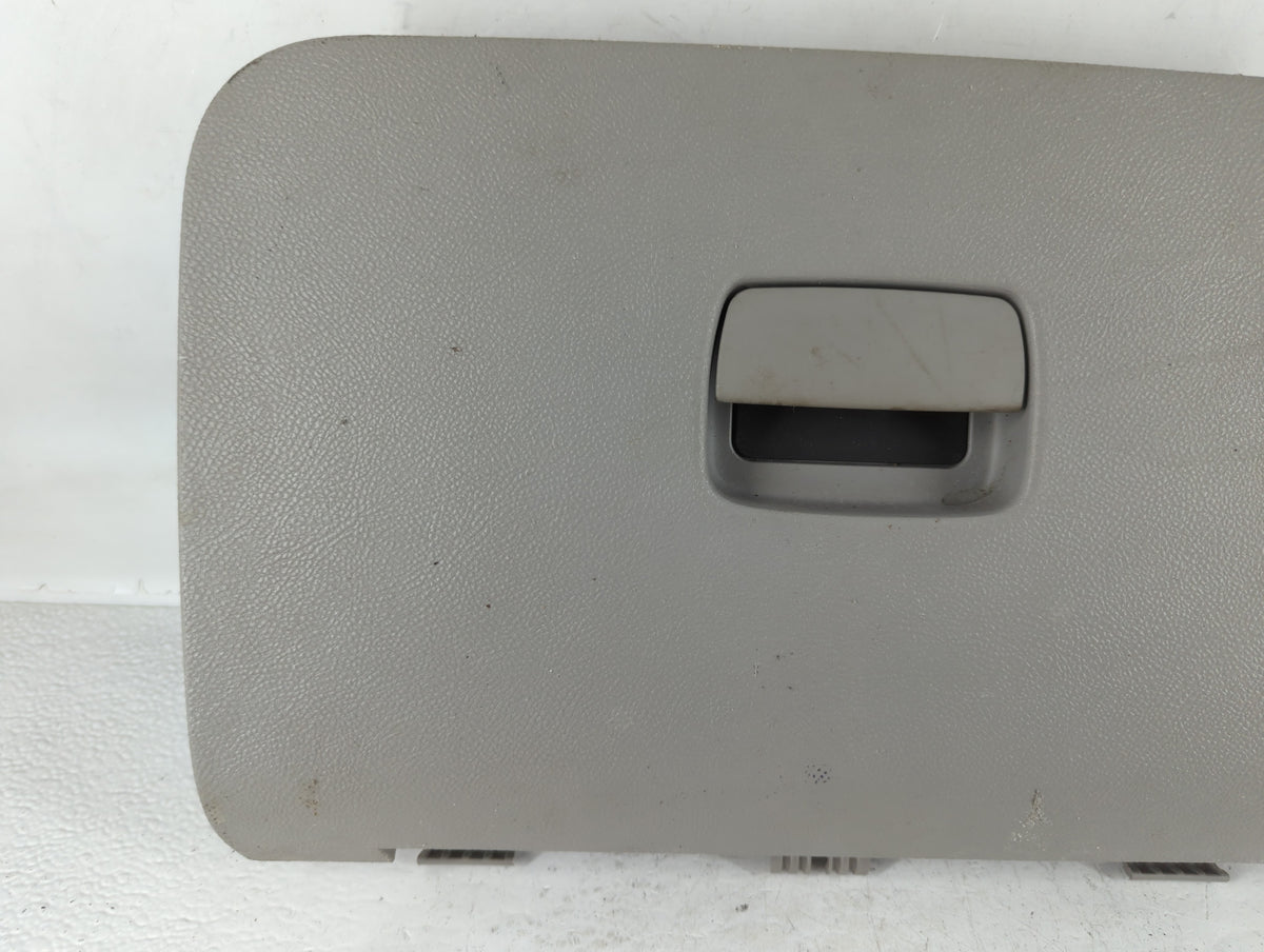 2006 Chevrolet Hhr Passenger Glove Box Door Storage Compartment 692647 - Oemusedautoparts1.com