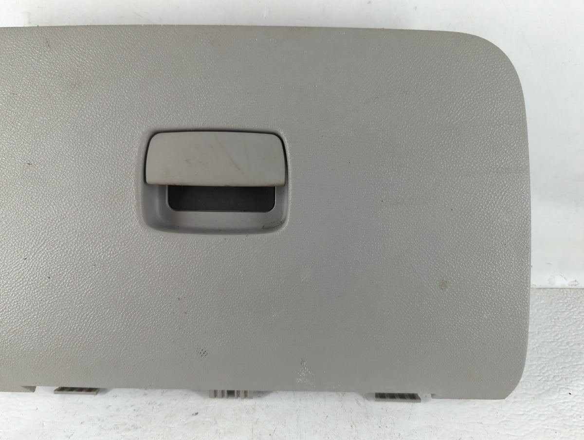 2006 Chevrolet Hhr Passenger Glove Box Door Storage Compartment 692647 - Oemusedautoparts1.com