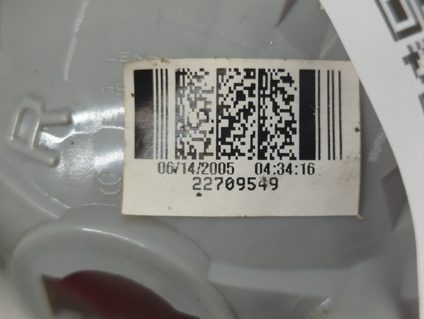 2006-2011 Chevrolet Hhr Tail Light Assembly Passenger Right OEM P/N:22709549 Fits Fits 2006 2007 2008 2009 2010 2011 OEM Use