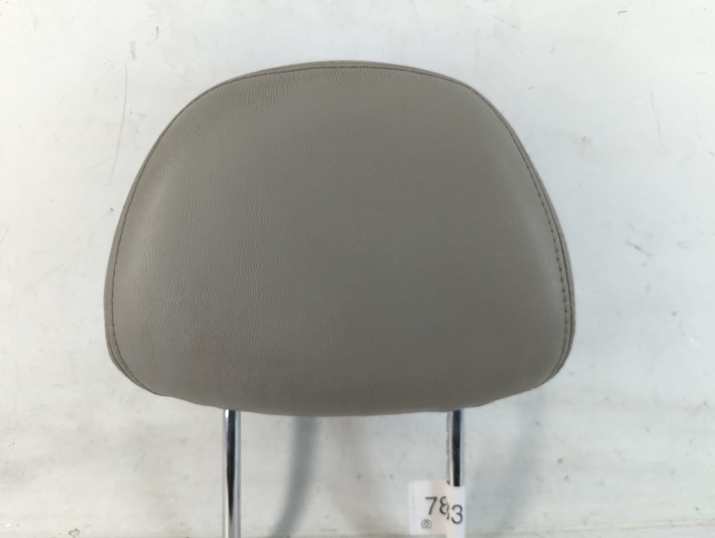 2006-2009 Chevrolet Hhr Headrest Head Rest Front Driver Passenger Seat Fits Fits 2006 2007 2008 2009 OEM Used Auto Parts - O