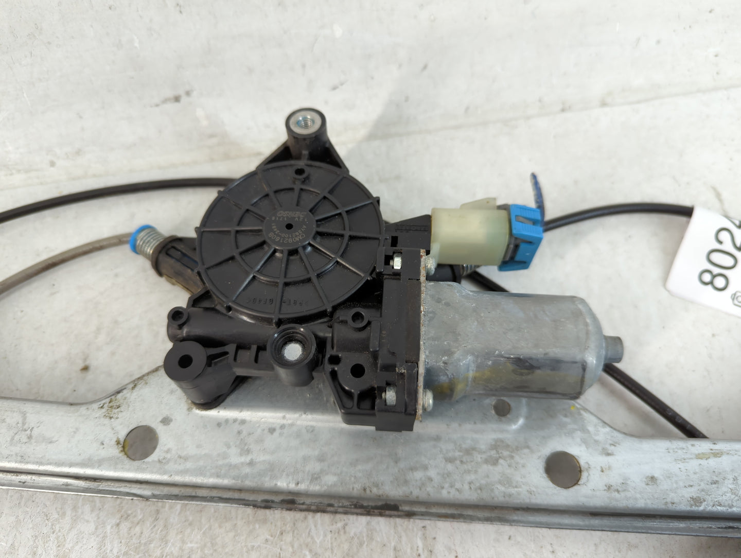 2006-2011 Chevrolet Hhr Driver Left Front Window Regulator 802466 - Oemusedautoparts1.com