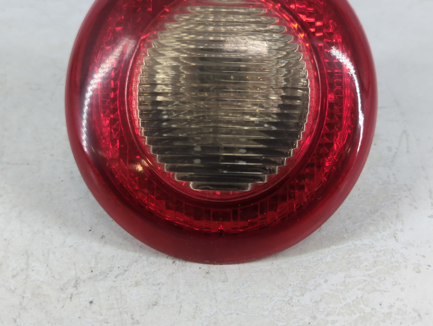 2006-2011 Chevrolet Hhr Tail Light Assembly Passenger Right OEM P/N:15821822 Fits Fits 2006 2007 2008 2009 2010 2011 OEM Use